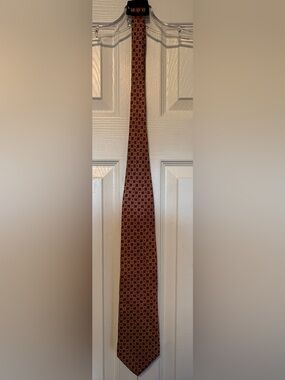 Vintage Valentino Cravatte Burgundy Gold Geometric Silk Tie Italy